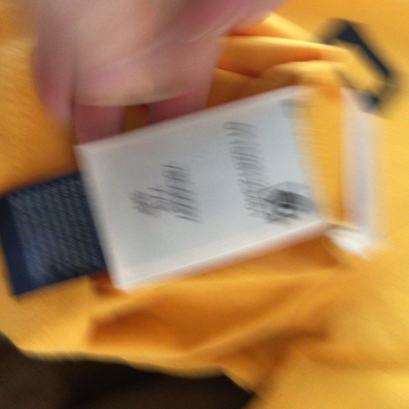 Tommy Hilfiger Logo Tee in yellow-size Small - Picture 10 of 10